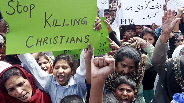 Colère des chrétiens pakistanais après un double attentat les visant Colère des chrétiens pakistanais après un double attentat les visant