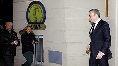 Romania minister Darius Valcov resigns amid corruption probe