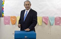 Elections israéliennes : Netanyahu vote mais n'est pas favori