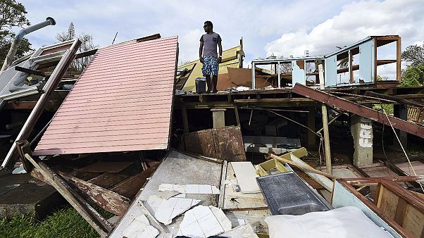 Vanuatu, tre giorni dopo il passaggio del ciclone servono ancora aiuti e soccorsi Vanuatu, tre giorni dopo il passaggio del ciclone servono ancora aiuti e soccorsi