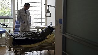 فرانسه؛ لایحه «خواب عمیق» برای پایان زندگی بیماران علاج ناپذیر تصویب شد