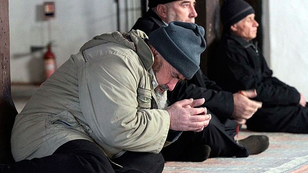 Les Tatars de Crimée, fidèles à Kiev, et harcelés par Moscou Les Tatars de Crimée, fidèles à Kiev, et harcelés par Moscou