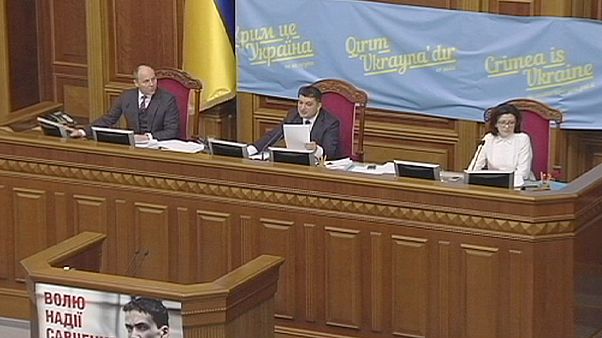Ukraine votes to approve 'special status' to rebels in the East Ukraine votes to approve 'special status' to rebels in the East
