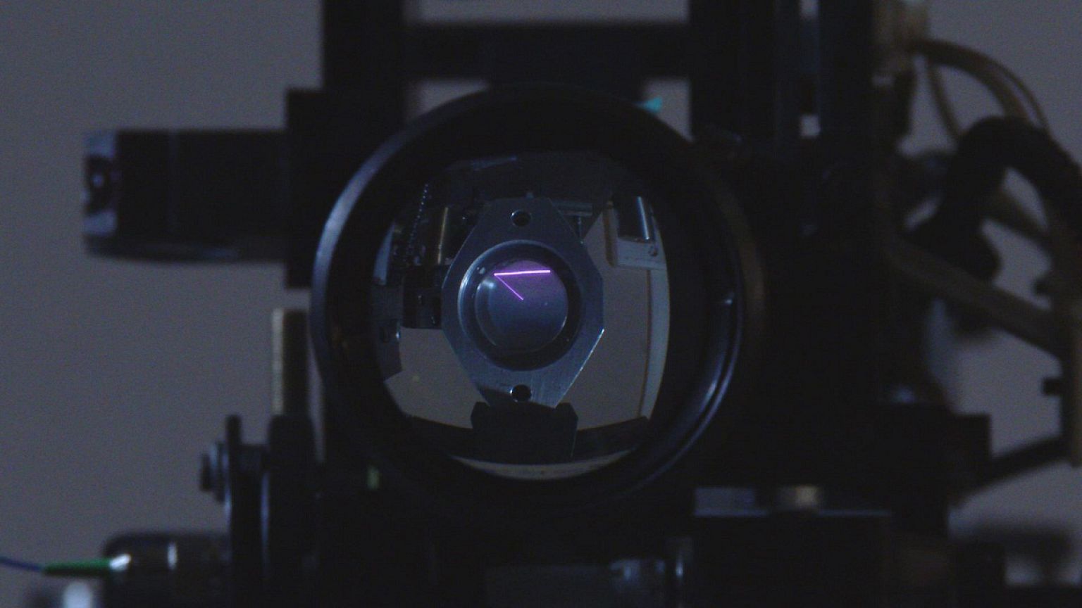 Do you know: what's better, the eye or the camera?