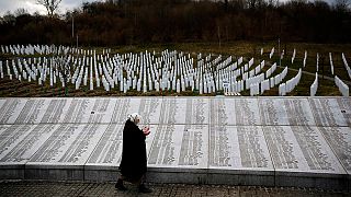 Serbia arrests Srebrenica massacre suspects