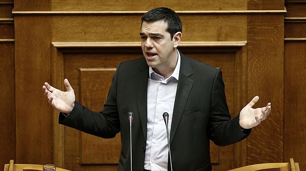 Megszavazta a görög parlament a Trojka által kritizált szegénységellenes törvényt Megszavazta a görög parlament a Trojka által kritizált szegénységellenes törvényt