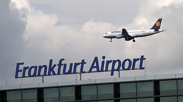 Continúa la huelga de pilotos de Lufthansa que ha obligado a cancerlar 750 vuelos Continúa la huelga de pilotos de Lufthansa que ha obligado a cancerlar 750 vuelos