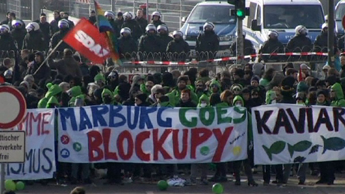 تظاهرات مخالفان نظام سرمایه داری در فرانکفورت