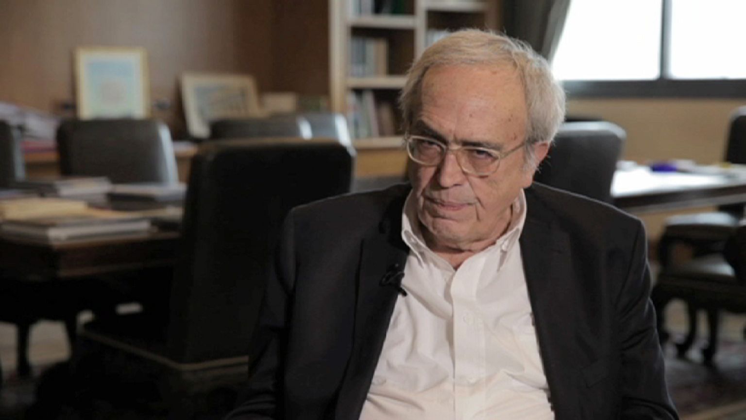 Αριστείδης Μπαλτάς στο euronews: Ρητή δέσμευση η εξοικονόμηση υπέρ Παιδείας και Υγείας