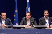UE dá ajuda de emergência de dois mil milhões de euros à Grécia