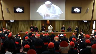 Le pape François chasse deux "moutons noirs", un cardinal et un évêque