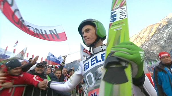 Prevc gana en Planica y acecha el liderato de Freund en saltos de esquí Prevc gana en Planica y acecha el liderato de Freund en saltos de esquí