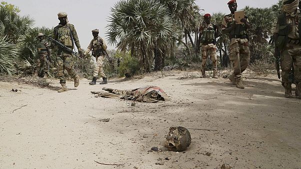 Nigéria: Mais de 70 cadáveres em cidade recuperada ao Boko Haram Nigéria: Mais de 70 cadáveres em cidade recuperada ao Boko Haram