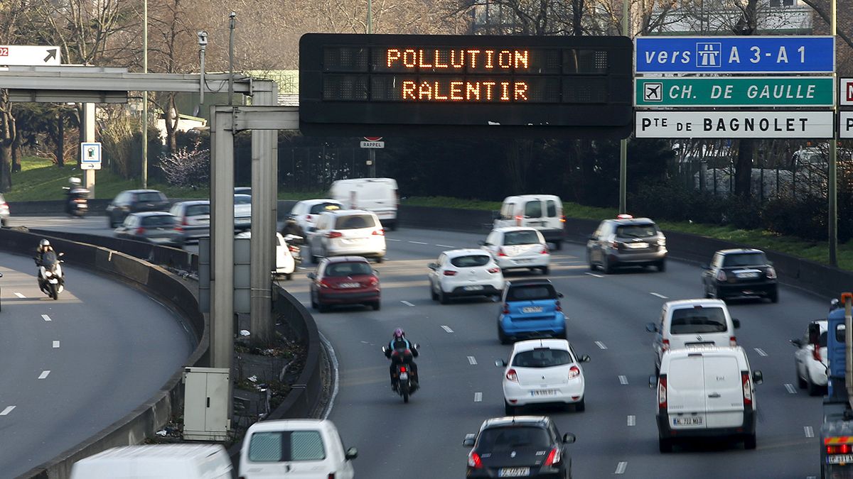 Circulación alterna en París para luchar contra la contaminación