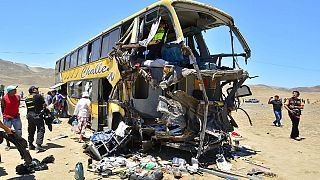 Peru: 37 Tote bei Busunfall