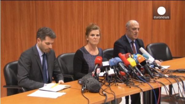 Germanwings basın toplantısındaki "esrarengiz" soru ve cevap Germanwings basın toplantısındaki "esrarengiz" soru ve cevap