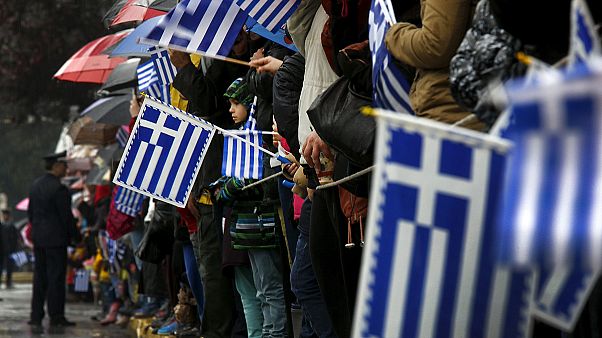 Grecia, celebrata festa nazionale senza il consueto corredo di proteste Grecia, celebrata festa nazionale senza il consueto corredo di proteste