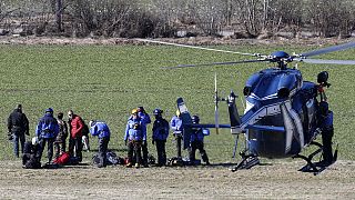 Germanwings: Οι συγγενείς των θυμάτων φτάνουν στο σημείο της συντριβής