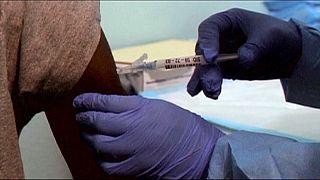 Libéria: Duas vacinas contra o Ébola em teste