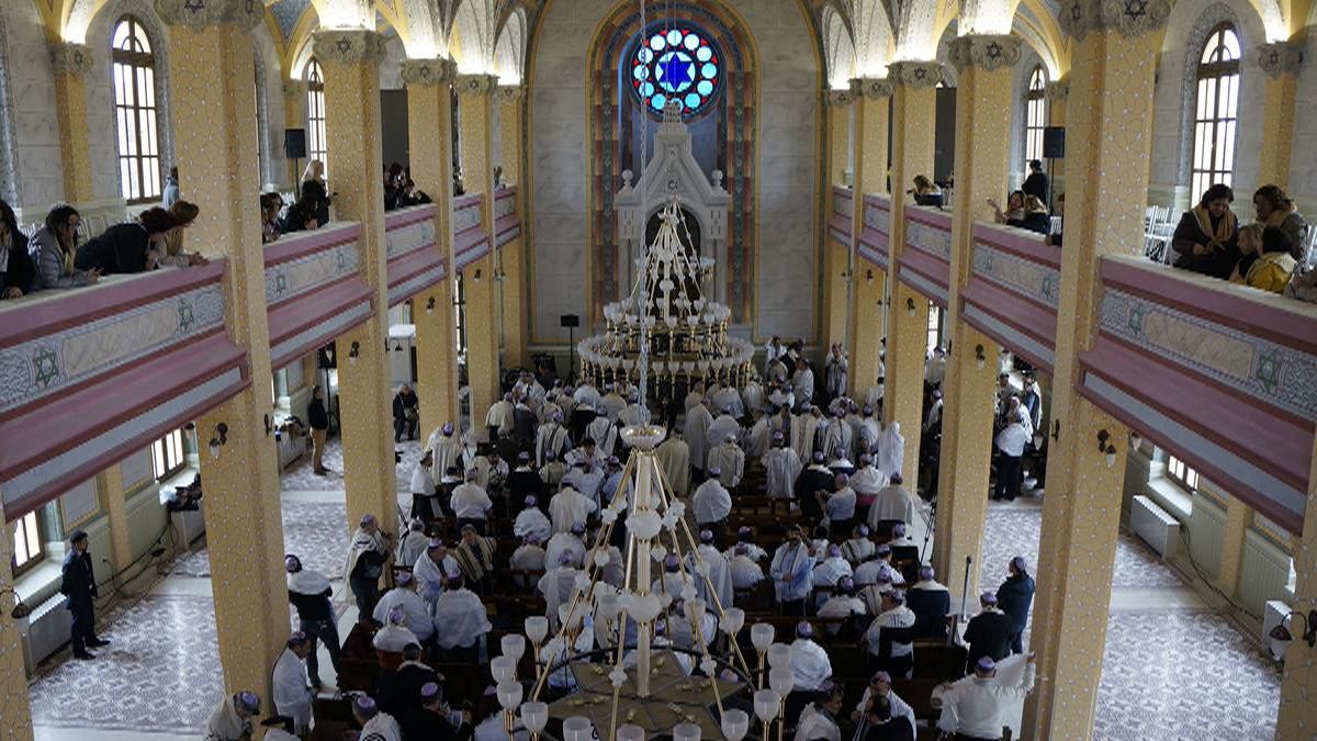 Türkiye'nin en büyük sinagogu Edirne'de açıldı