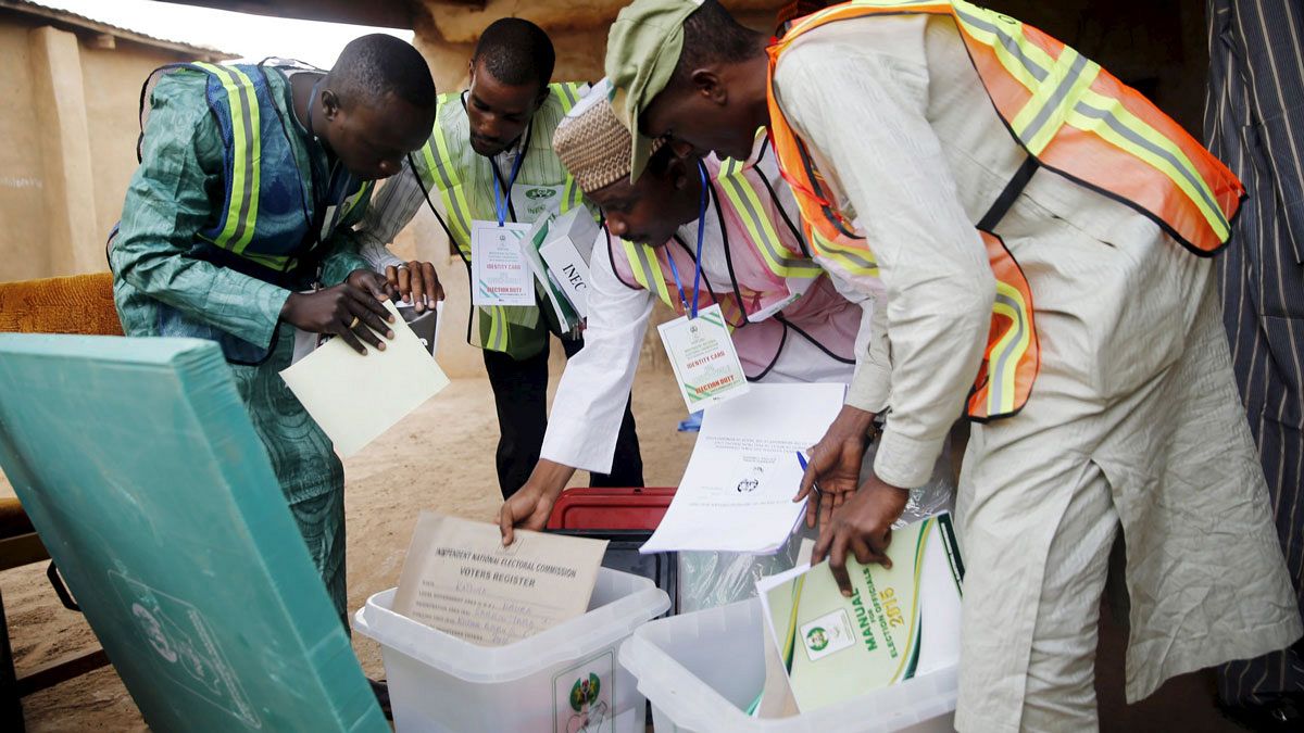 Szoros a verseny a nigériai elnökjelöltek között