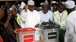 Nigeria election extends to a second day after technical issues