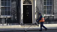 Starting gun fired in UK election