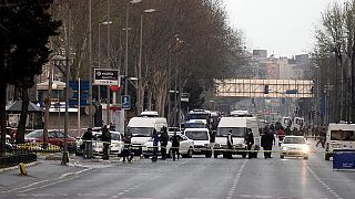 Esquadra em Istambul atacada a tiro