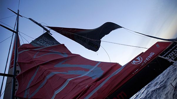 Volvo Ocean Race: кругосветка потеряла одного из лидеров Volvo Ocean Race: кругосветка потеряла одного из лидеров