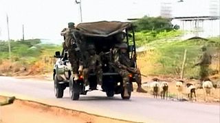 Akár több száz túszuk is lehet a terroristáknak Kenyában