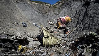 Encuentran la segunda caja negra del avión Germanwings que se estrelló en los Alpes franceses con 150 personas a bordo