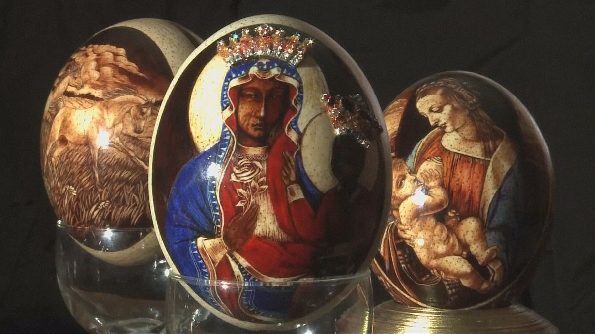 Polish artist transforms Easter eggs decoration into delicate art form