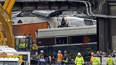 Image: Amtrak Crash Aftermath
