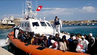 Italian ships rescue 1500 migrants in 24 hours