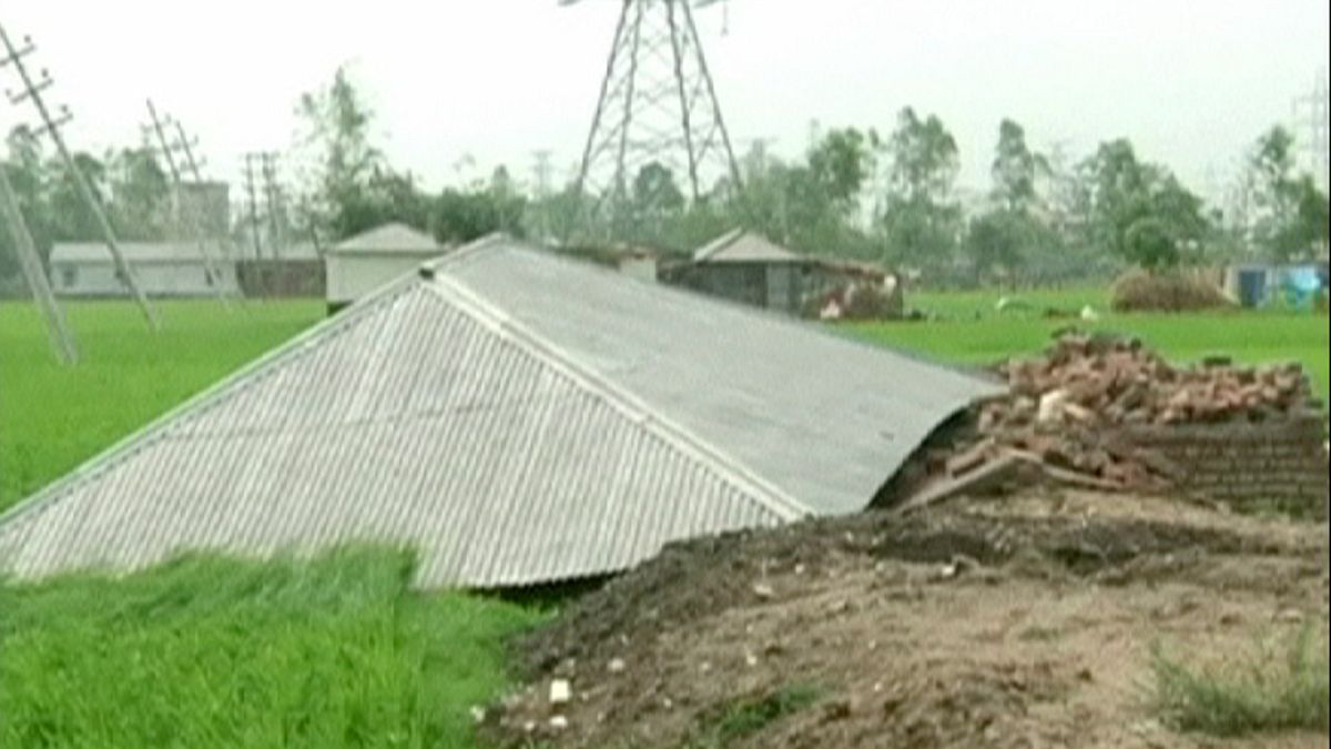 مقتل 24 شخصا جراء عاصفة في بنغلادش