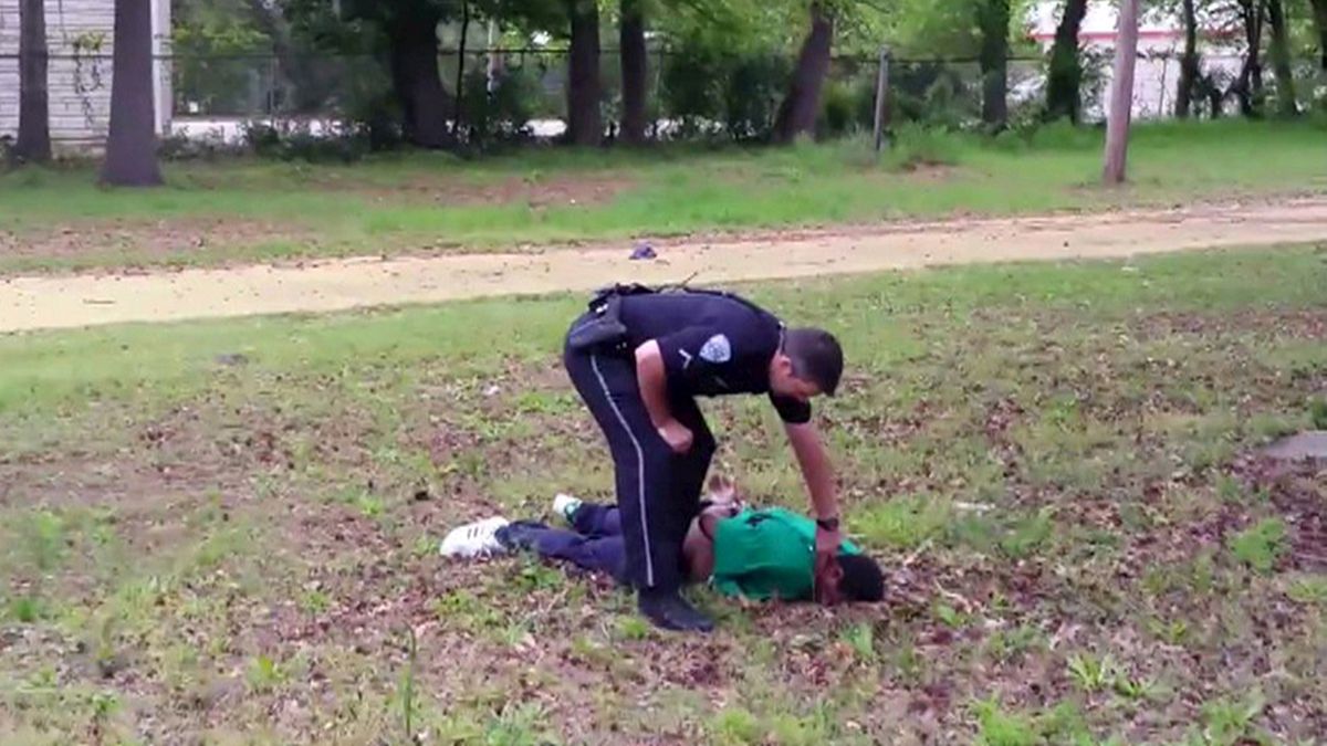 Colère en Caroline du Sud après la mort d'un Noir abattu par la police