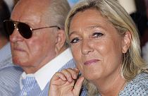 Le Pen: "Irkçı" ve "provakatör" baba kendi kurduğu partiden atılıyor mu?