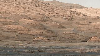 Στον Άρη υπάρχουν χιλιάδες τεράστιοι παγετώνες με νερό;
