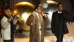 Image: Boyz II Men perform on stage