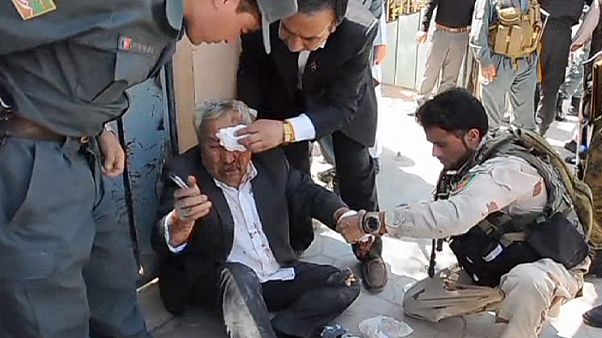 دهها کشته و زخمی حاصل حمله خونبار طالبان به دادگاهی در مزارشریف دهها کشته و زخمی حاصل حمله خونبار طالبان به دادگاهی در مزارشریف