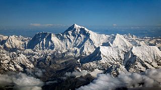 Alagutat fúrhatnak a Mount Everest alatt a kínaiak