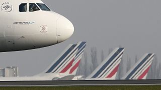 France: Second day of strikes causes air-travel chaos