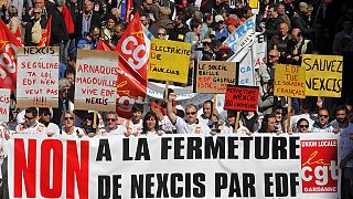 Franceses contestam políticas de austeridade