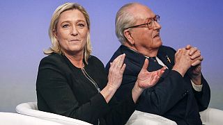 Marine Le Pen felmondta a politikai közösséget apjával