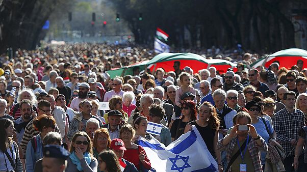Budapeste acolhe "Marcha dos Vivos" por entre tensões antissemitas Budapeste acolhe "Marcha dos Vivos" por entre tensões antissemitas