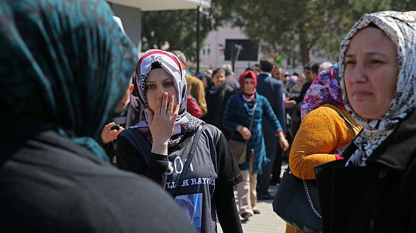 Turquia: Tragédia mineira de Soma começa a ser julgada Turquia: Tragédia mineira de Soma começa a ser julgada