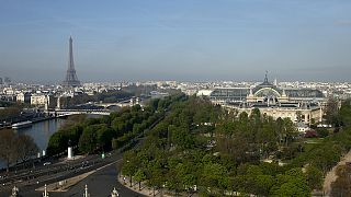 Paris City Hall votes in favour of bidding for 2024 Olympics