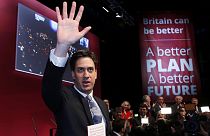 Législatives britanniques : Ed Miliband promet de réduire le déficit et la dette