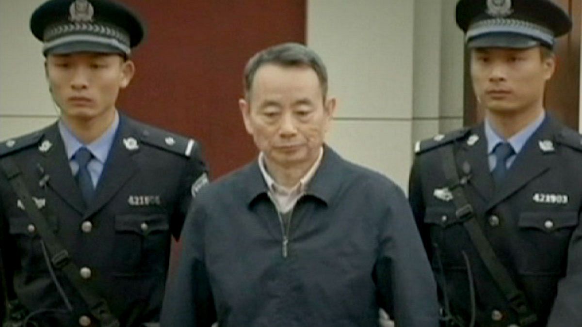 Китай: очередная жертва борьбы с коррупцией