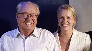 Jean-Marie Le Pen se retira de las regionales francesas tras el enfrentamiento con su hija